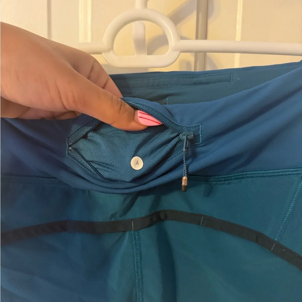 Lululemon Run Times Women’s Shorts - Picture 3 of 4